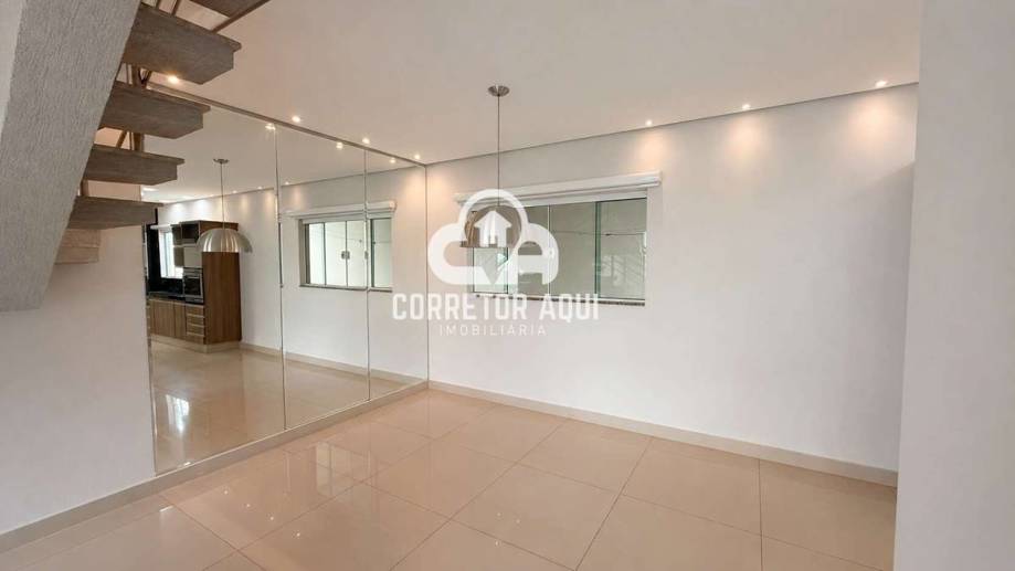 Casa com 3 Quartos à Venda, 312,00 m² - Foto 1