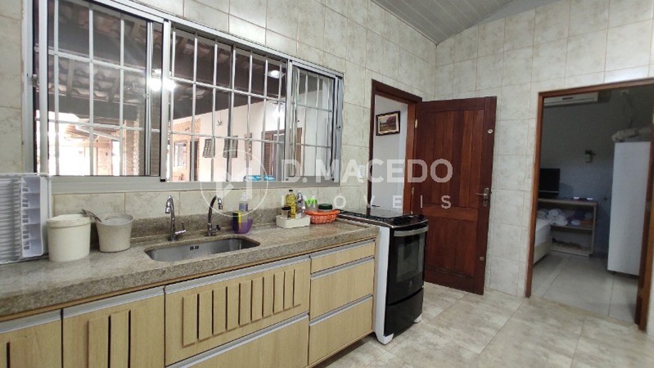 Casa com 3 Quartos à Venda - Foto 4