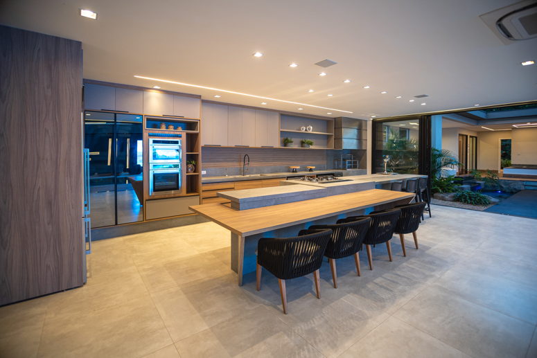 Casa com 7 Quartos à Venda, 1.389,00 m² - Foto 4