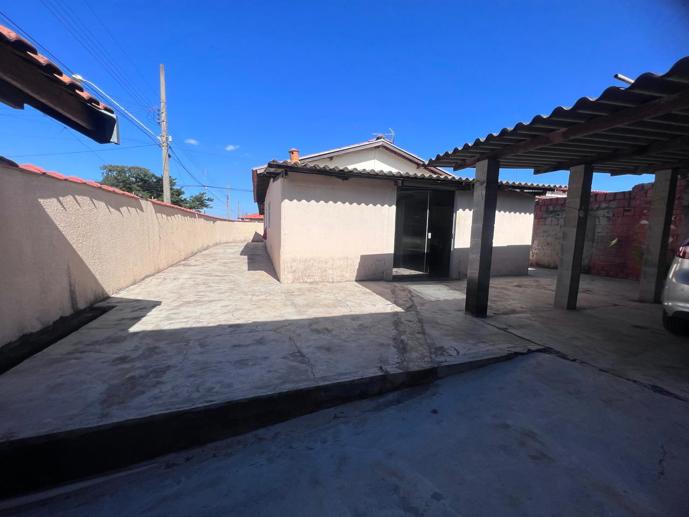 Casa com 2 Quartos à Venda - Foto 4