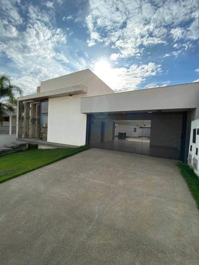 Casa com 4 Quartos à Venda, 634,36 m² - Foto 1