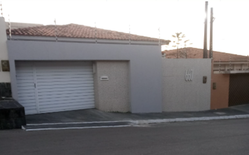 Casa com 3 Quartos à Venda - Foto 1