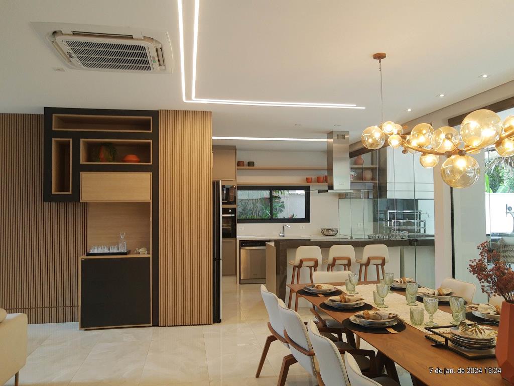 Casa com 6 Quartos à Venda - Foto 12