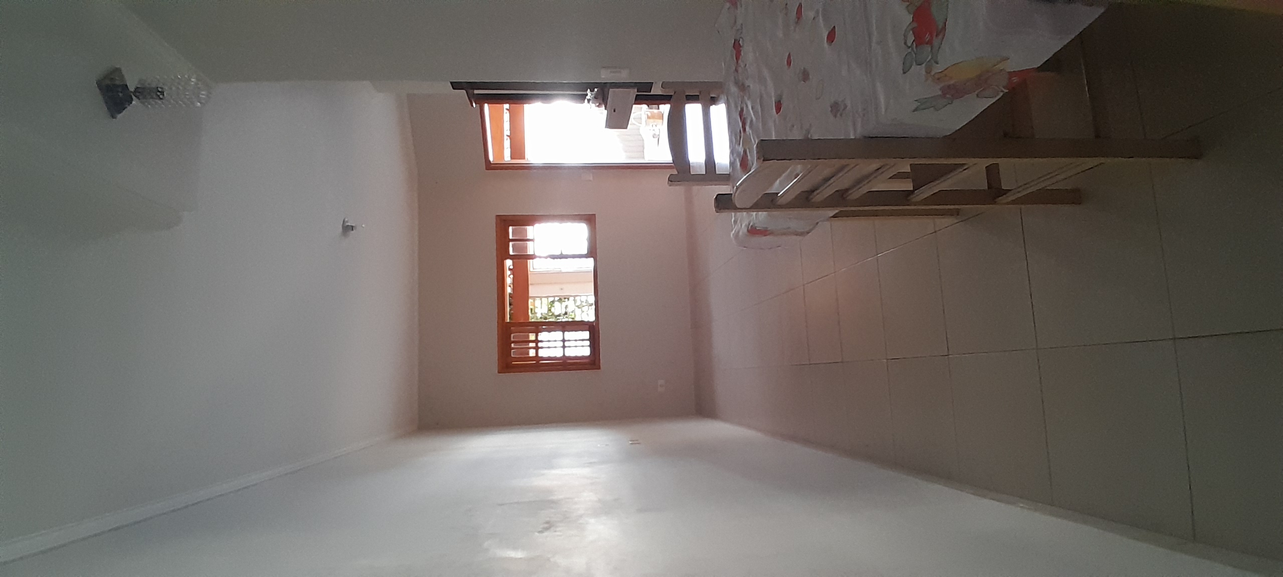 Casa com 3 Quartos à Venda - Foto 1