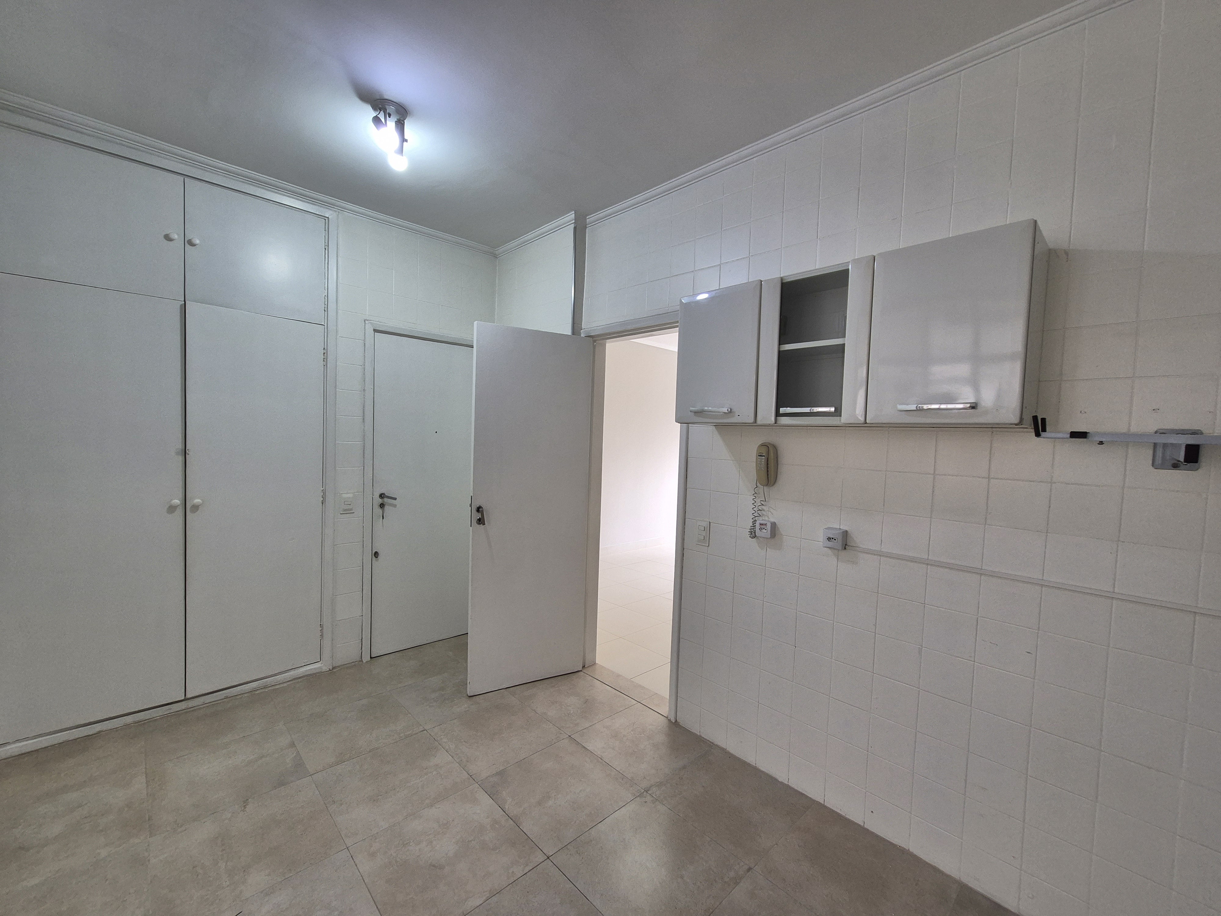 Apartamento com 3 Quartos à Venda - Foto 8
