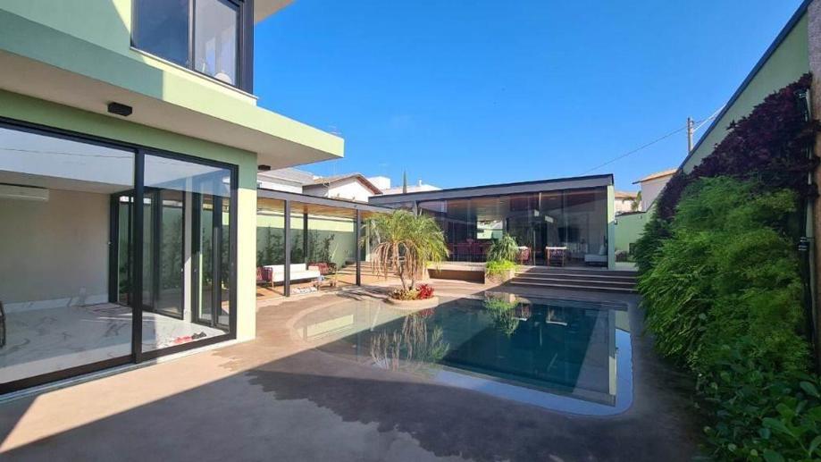 Casa com 3 Quartos à Venda - Foto 1