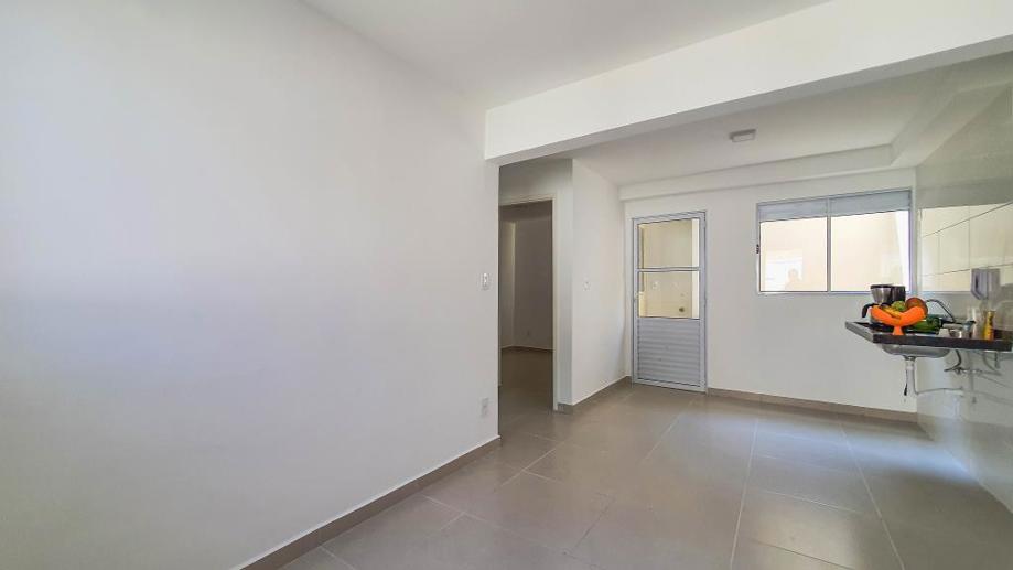 Apartamento com 2 Quartos à Venda - Foto 2