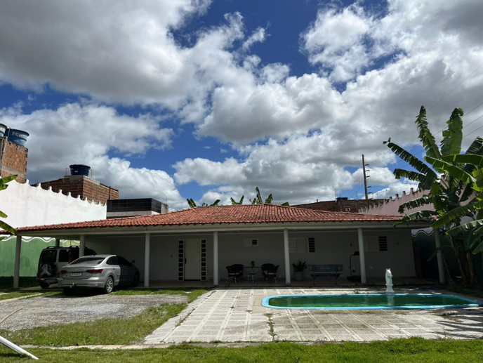 Casa com 3 Quartos à Venda - Foto 1