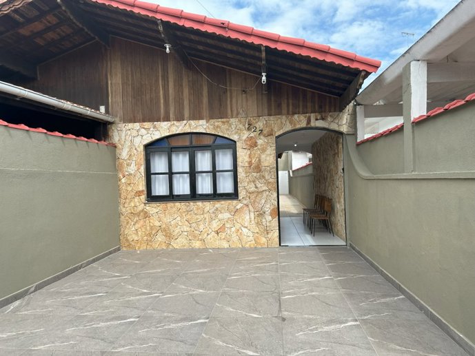 Casa com 2 Quartos à Venda, 165,00 m² - Foto 2
