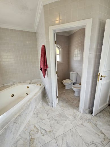 Casa com 4 Quartos à Venda - Foto 35