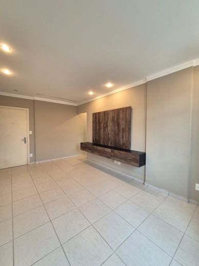 Apartamento com 3 Quartos à Venda - Foto 3