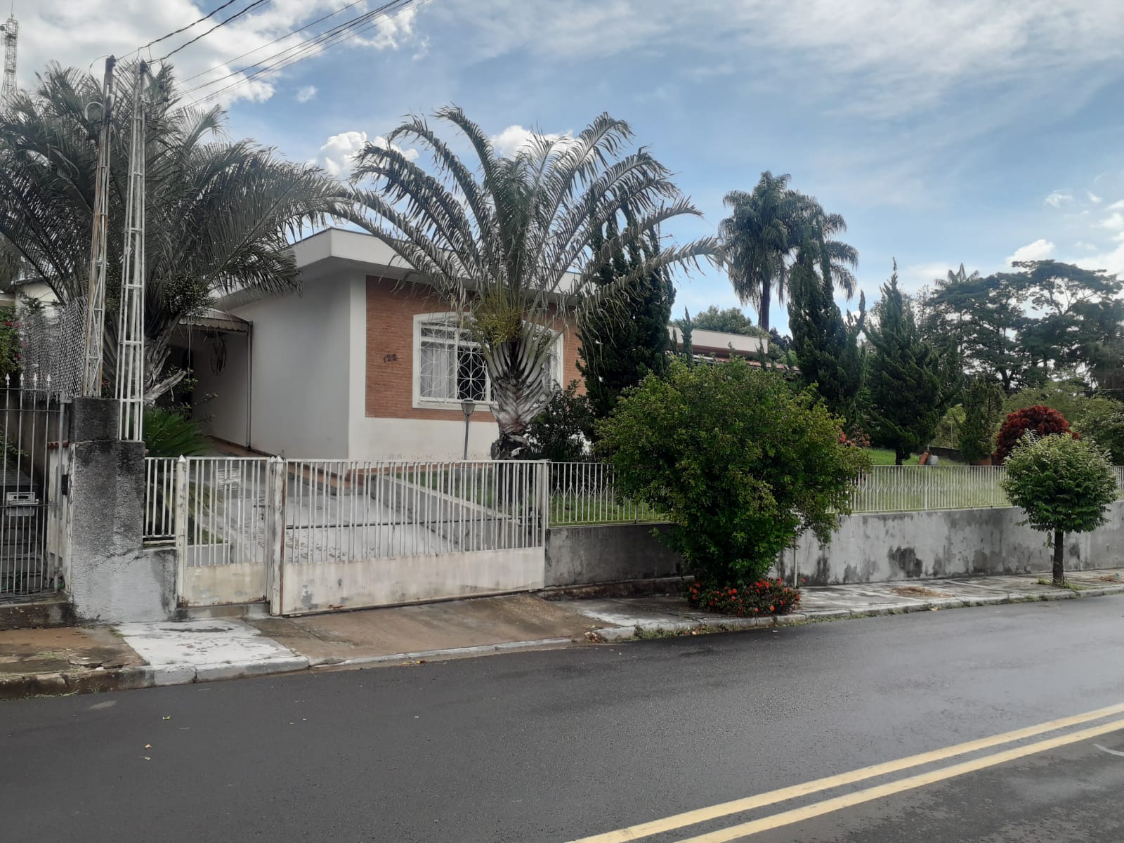 Casa com 5 Quartos à Venda, 990,00 m² - Foto 1