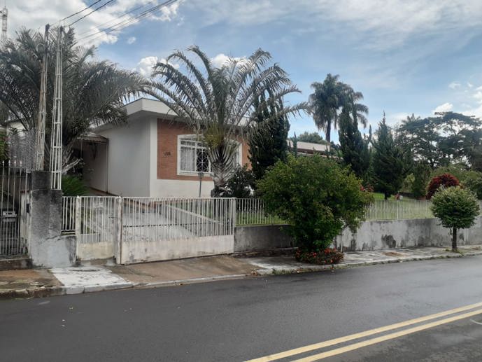 Casa com 5 Quartos à Venda, 990,00 m² - Foto 1