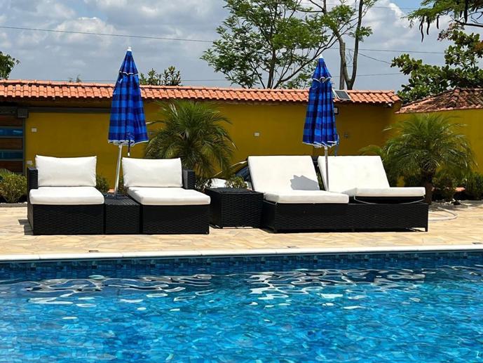 Rural com 8 Quartos à Venda, 1.800,00 m² - Foto 1