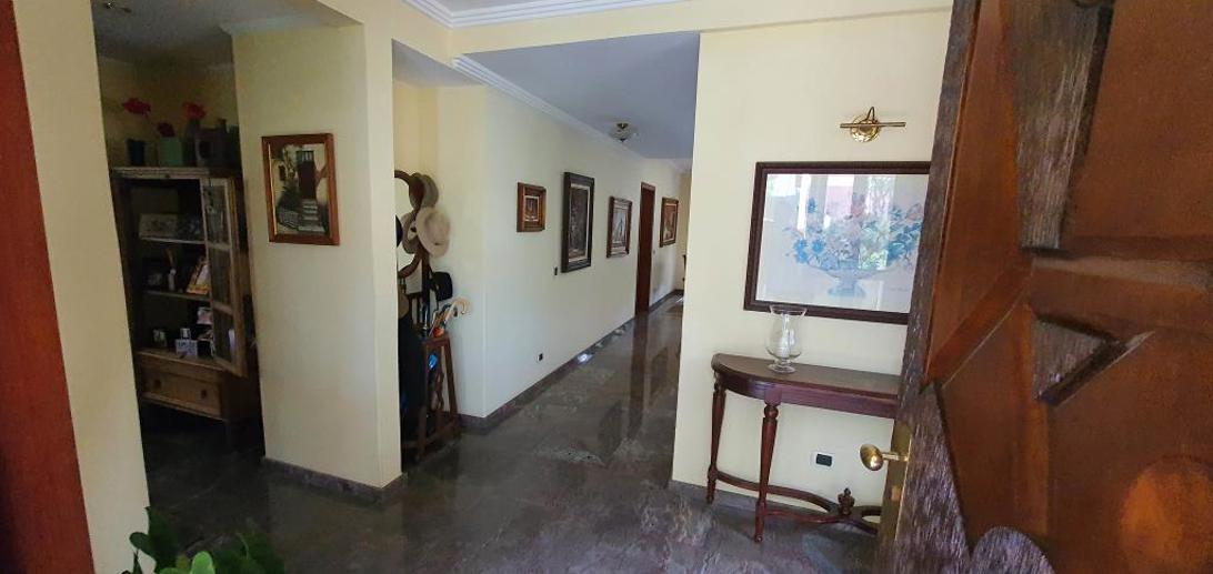 Casa com 6 Quartos à Venda - Foto 6