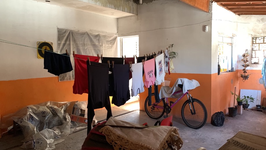 Casa com 4 Quartos à Venda, 1,75 m² - Foto 2