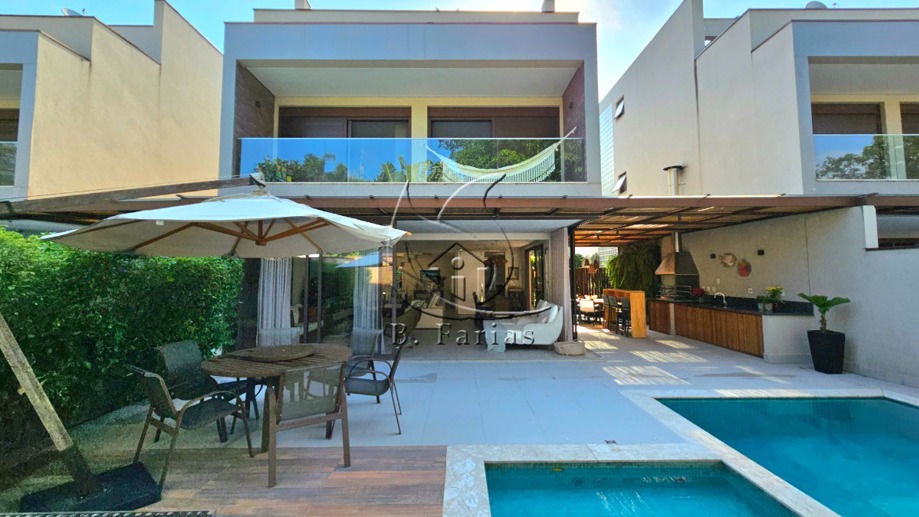 Casa com 4 Quartos para Temporada, 300,00 m² - Foto 1