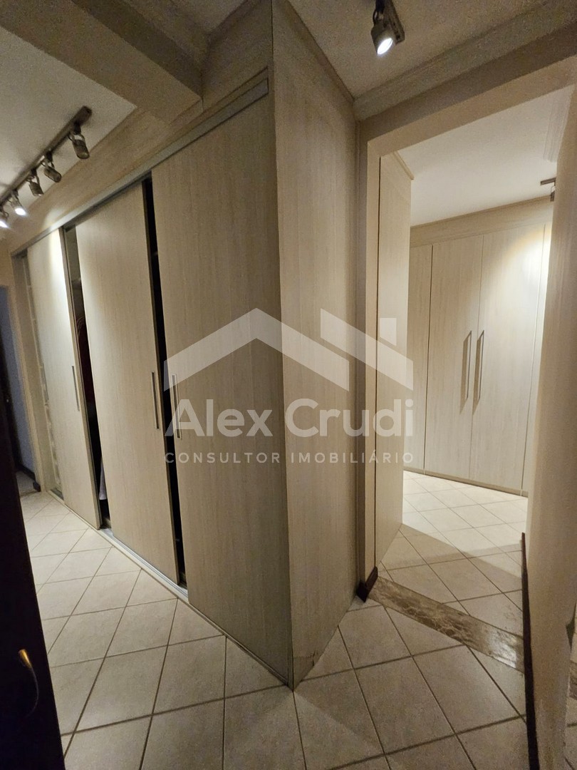 Casa com 4 Quartos à Venda, 500,00 m² - Foto 18