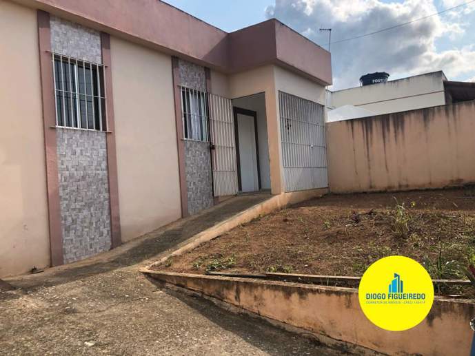 Casa com 3 Quartos à Venda - Foto 2