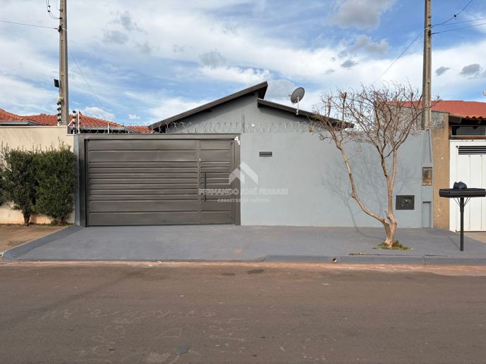 Casa com 3 Quartos à Venda, 200,00 m² - Foto 1