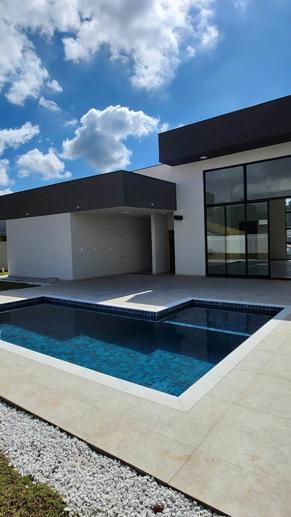 Casa com 3 Quartos à Venda, 240,00 m² - Foto 1