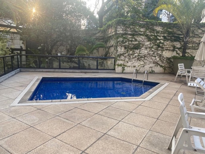 Apartamento com 4 Quartos à Venda - Foto 7