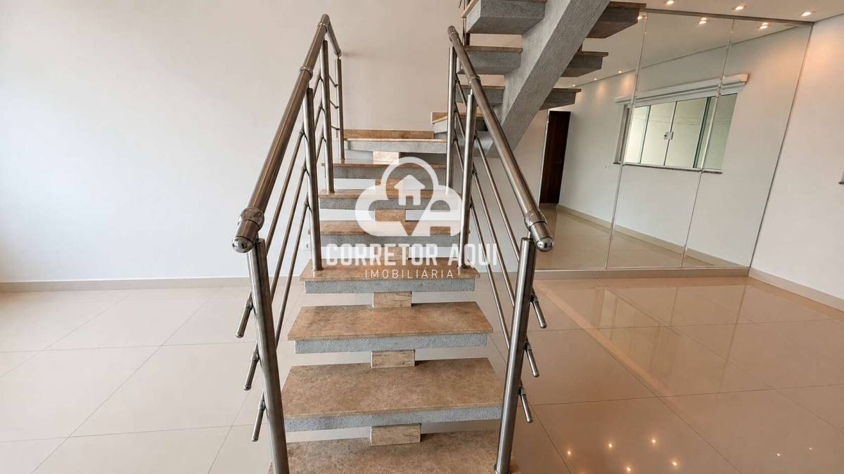 Casa com 3 Quartos à Venda, 312,00 m² - Foto 2