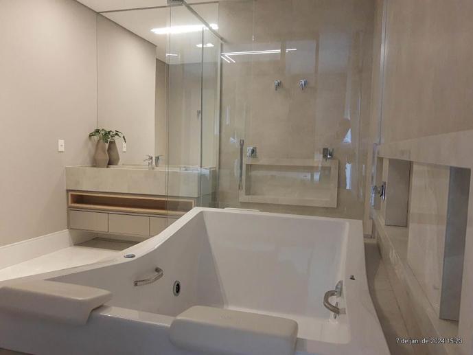 Casa com 6 Quartos à Venda - Foto 8