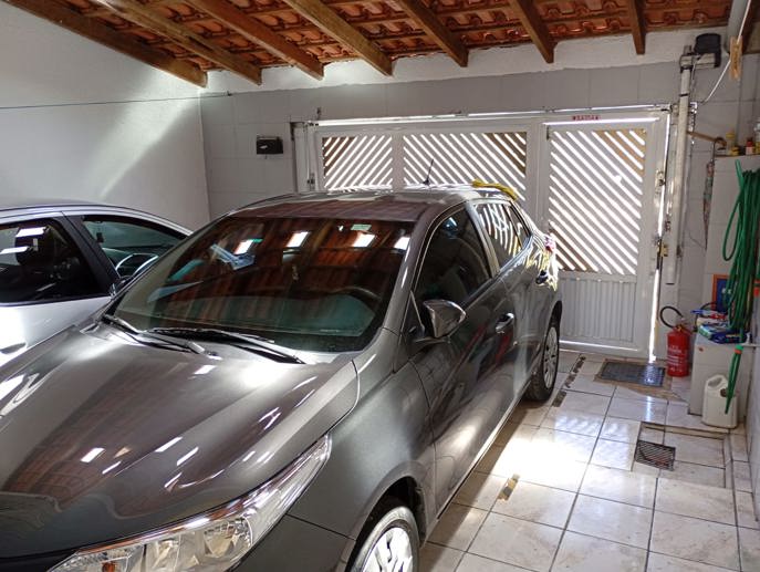 Casa com 4 Quartos à Venda - Foto 35