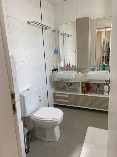 Apartamento com 3 Quartos à Venda - Foto 25