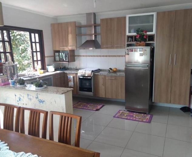 Casa com 3 Quartos à Venda, 140,00 m² - Foto 2