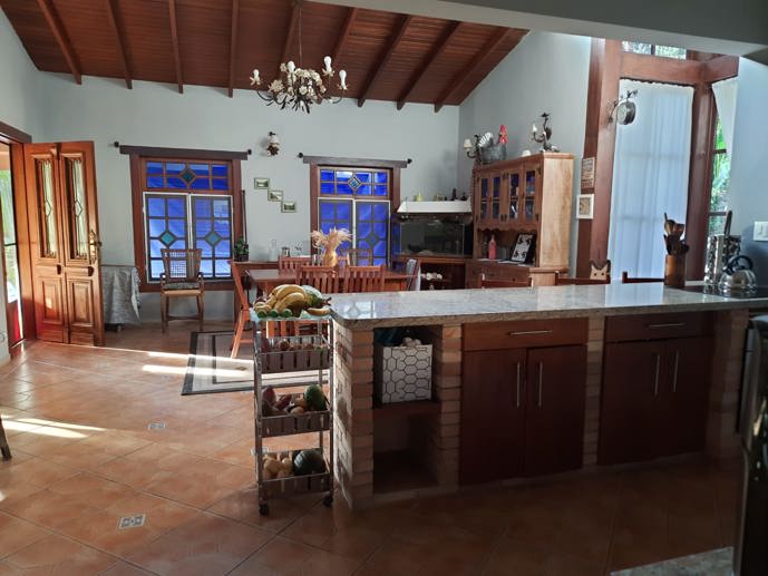 Casa com 3 Quartos à Venda, 250,00 m² - Foto 3