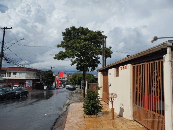 Casa com 3 Quartos à Venda, 297,00 m² - Foto 2