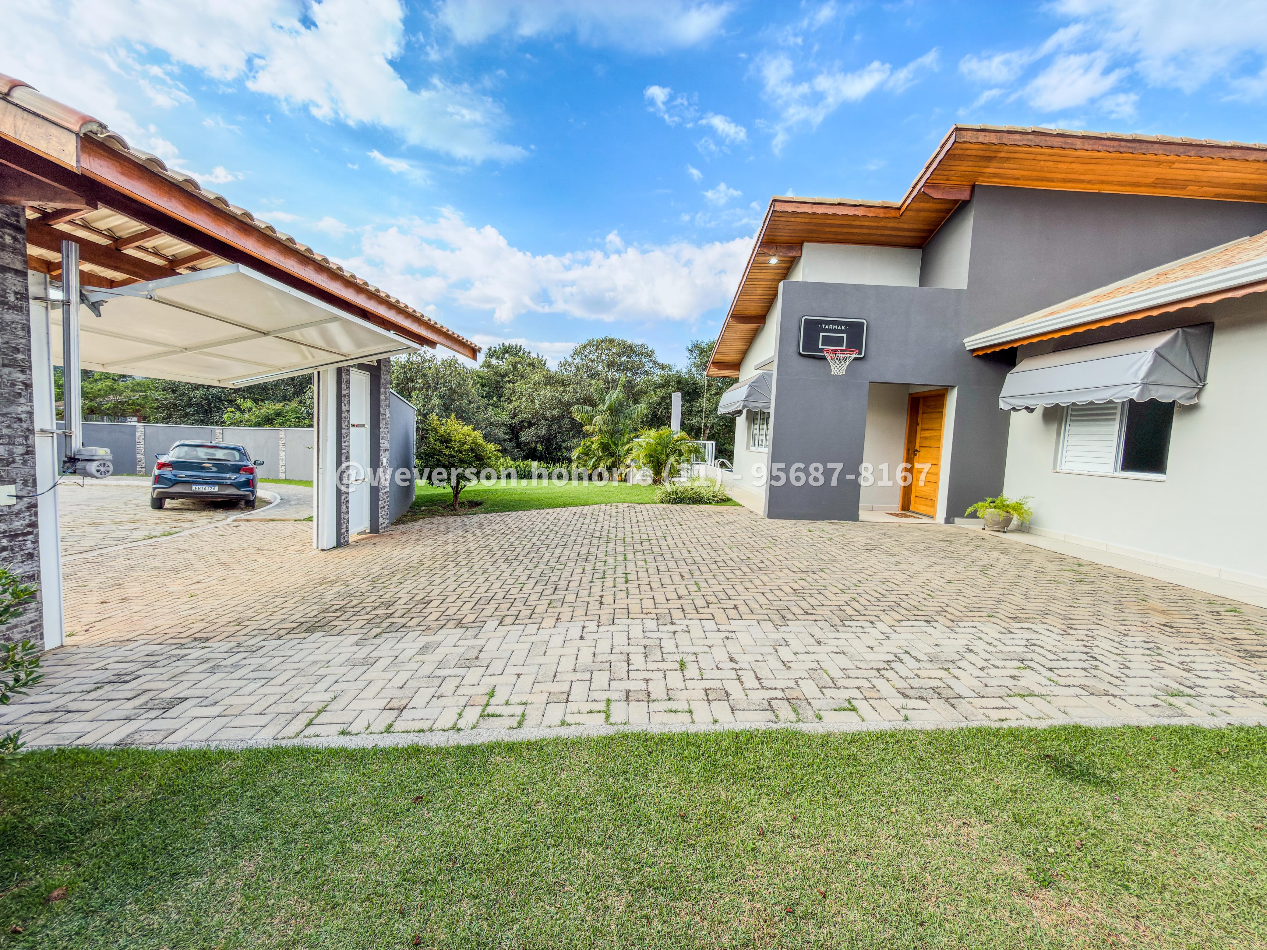 Casa com 4 Quartos à Venda, 1.800,00 m² - Foto 2