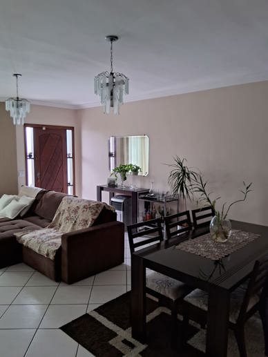 Casa com 3 Quartos à Venda, 228,44 m² - Foto 3