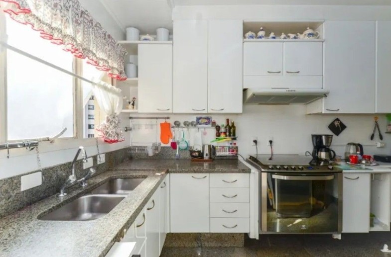 Apartamento com 4 Quartos à Venda - Foto 21