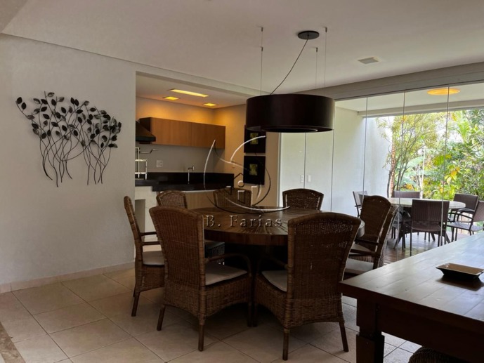 Casa com 4 Quartos à Venda, 300,00 m² - Foto 8