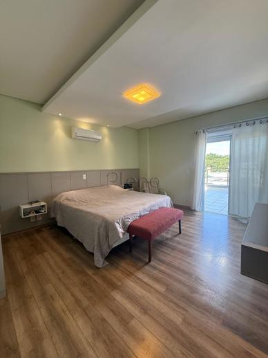 Casa com 5 Quartos à Venda - Foto 16