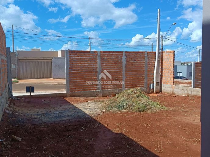 Casa com 2 Quartos à Venda, 200,00 m² - Foto 2