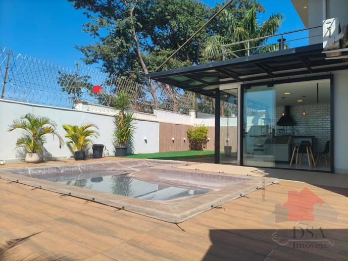 Casa com 3 Quartos à Venda, 441,00 m² - Foto 3