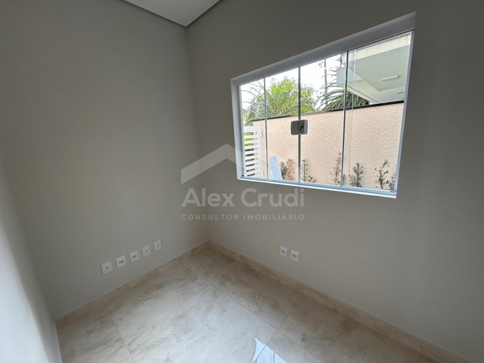 Casa com 3 Quartos à Venda, 325,92 m² - Foto 2