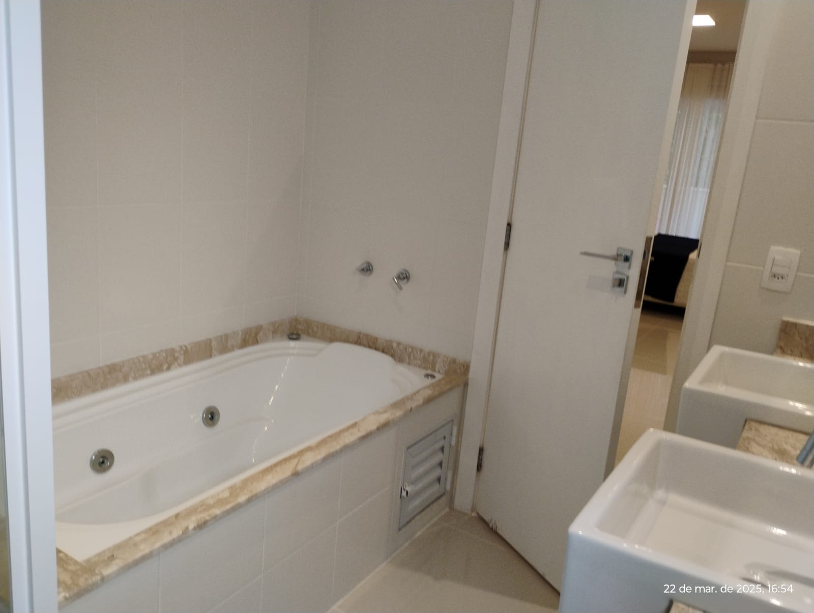Casa com 6 Quartos à Venda - Foto 12