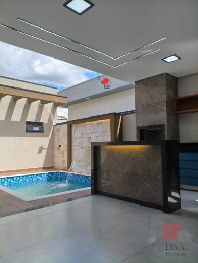 Casa com 3 Quartos à Venda, 250,00 m² - Foto 2