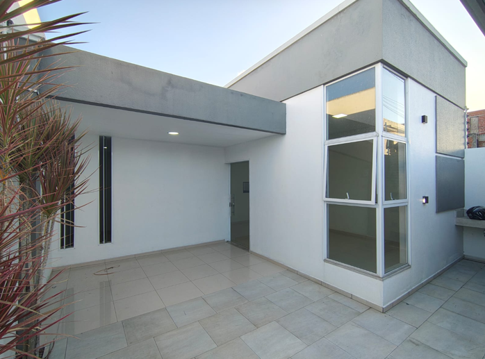 Casa com 3 Quartos à Venda - Foto 4