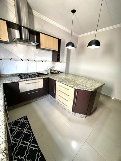 Casa com 3 Quartos à Venda, 200,00 m² - Foto 1