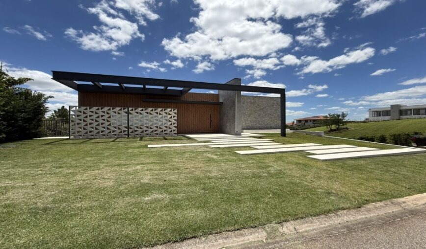 Casa à Venda - Foto 1