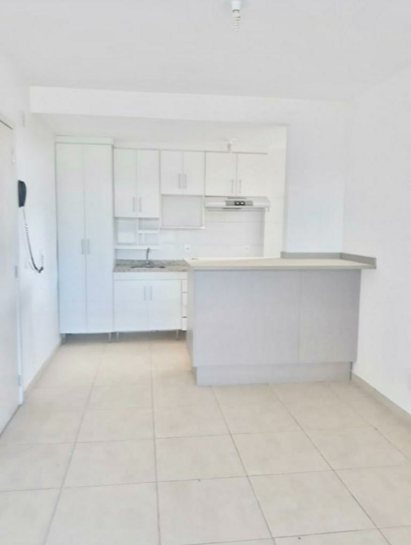 Apartamento com 2 Quartos à Venda - Foto 2