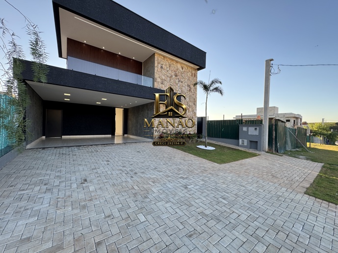 Casa com 4 Quartos à Venda, 214,00 m² - Foto 1