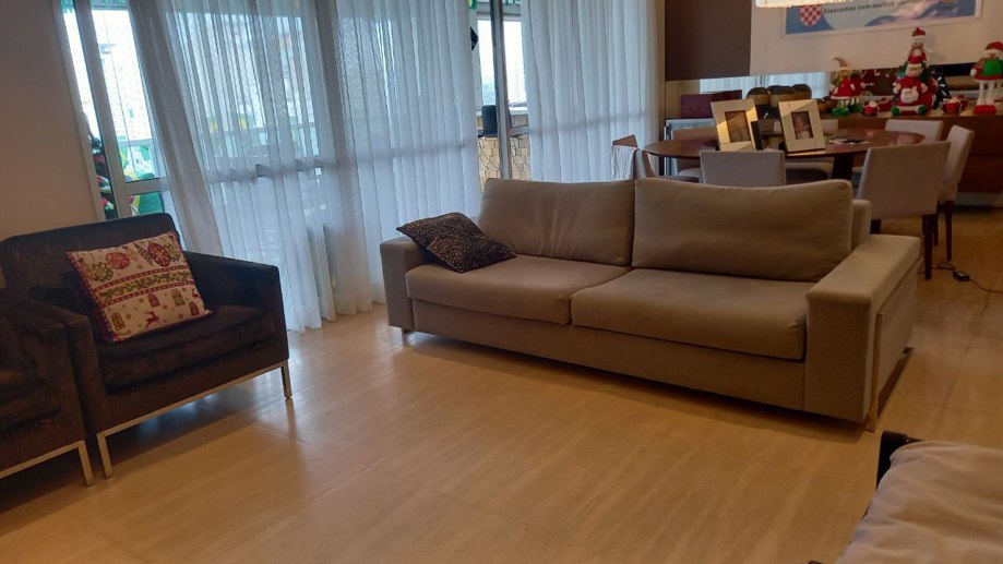 Apartamento com 4 Quartos à Venda, 240,00 m² - Foto 1
