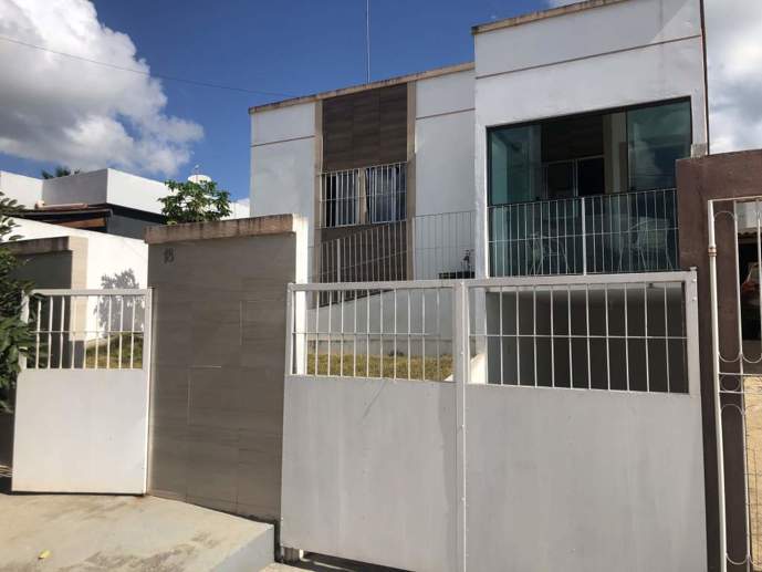 Casa com 3 Quartos à Venda - Foto 1